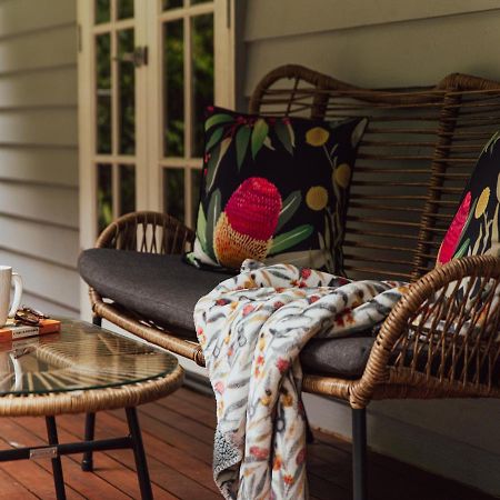 Romantic Cottage, Tamborine Mountain Екстер'єр фото