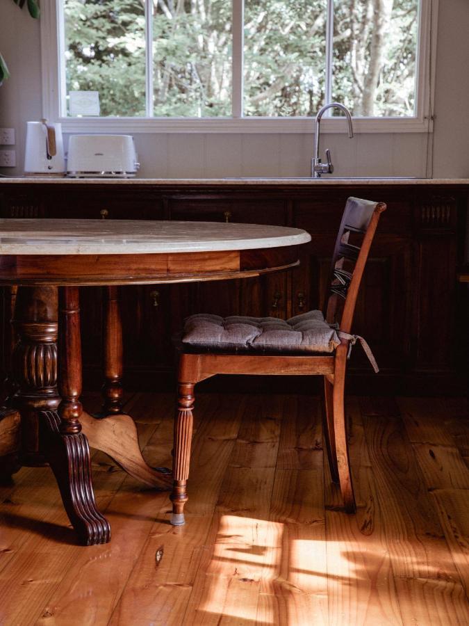 Romantic Cottage, Tamborine Mountain Екстер'єр фото